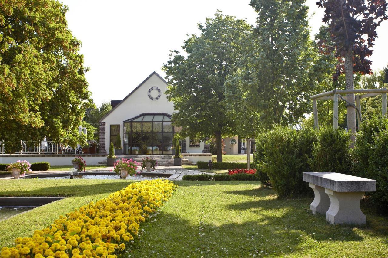 Hostellerie Briqueterie & Spa Champagne Vinay  Luaran gambar The new crematorium