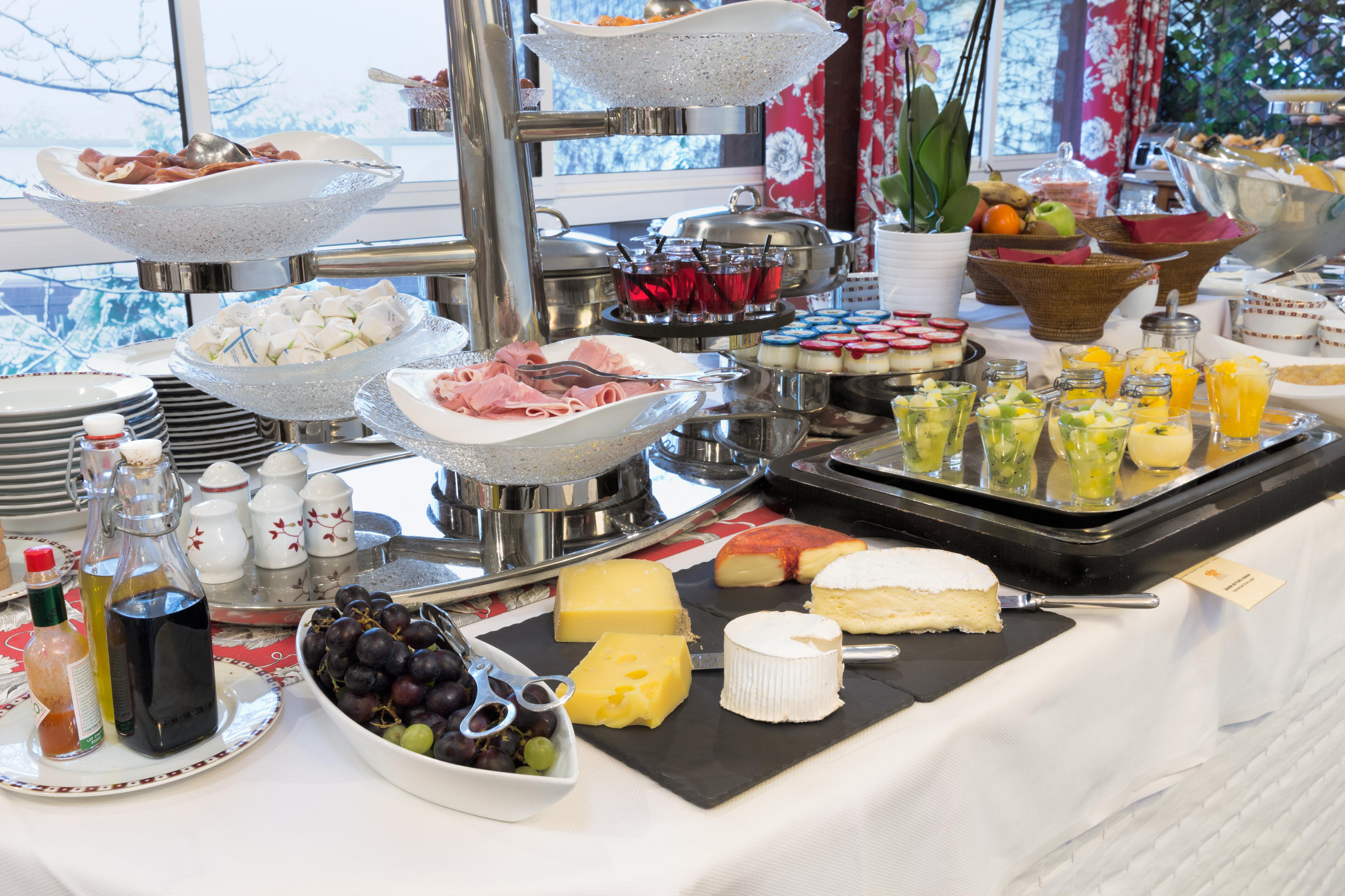 Hostellerie Briqueterie & Spa Champagne Vinay  Luaran gambar A cheese platter