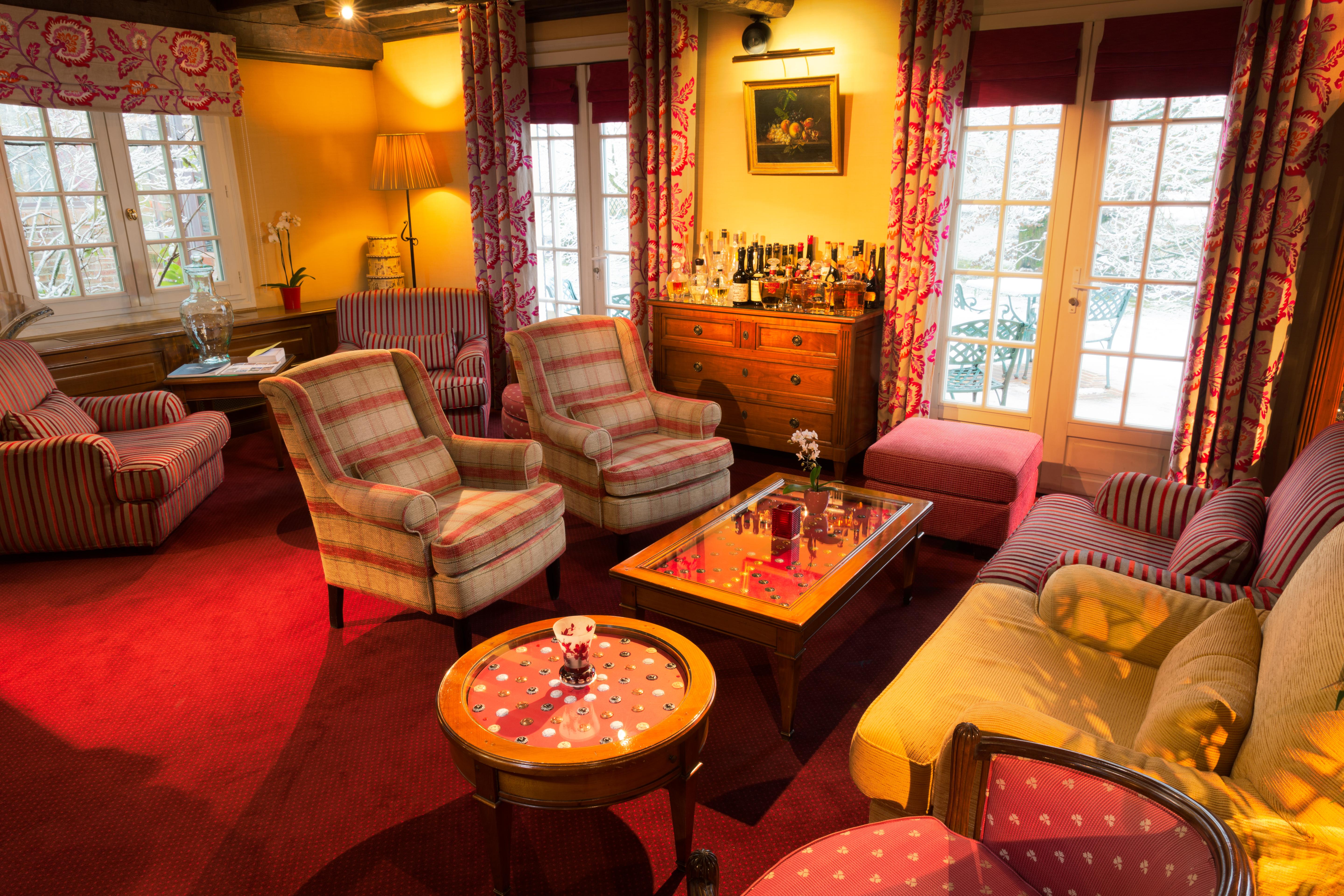 Hostellerie Briqueterie & Spa Champagne Vinay  Luaran gambar The drawing room at the hotel