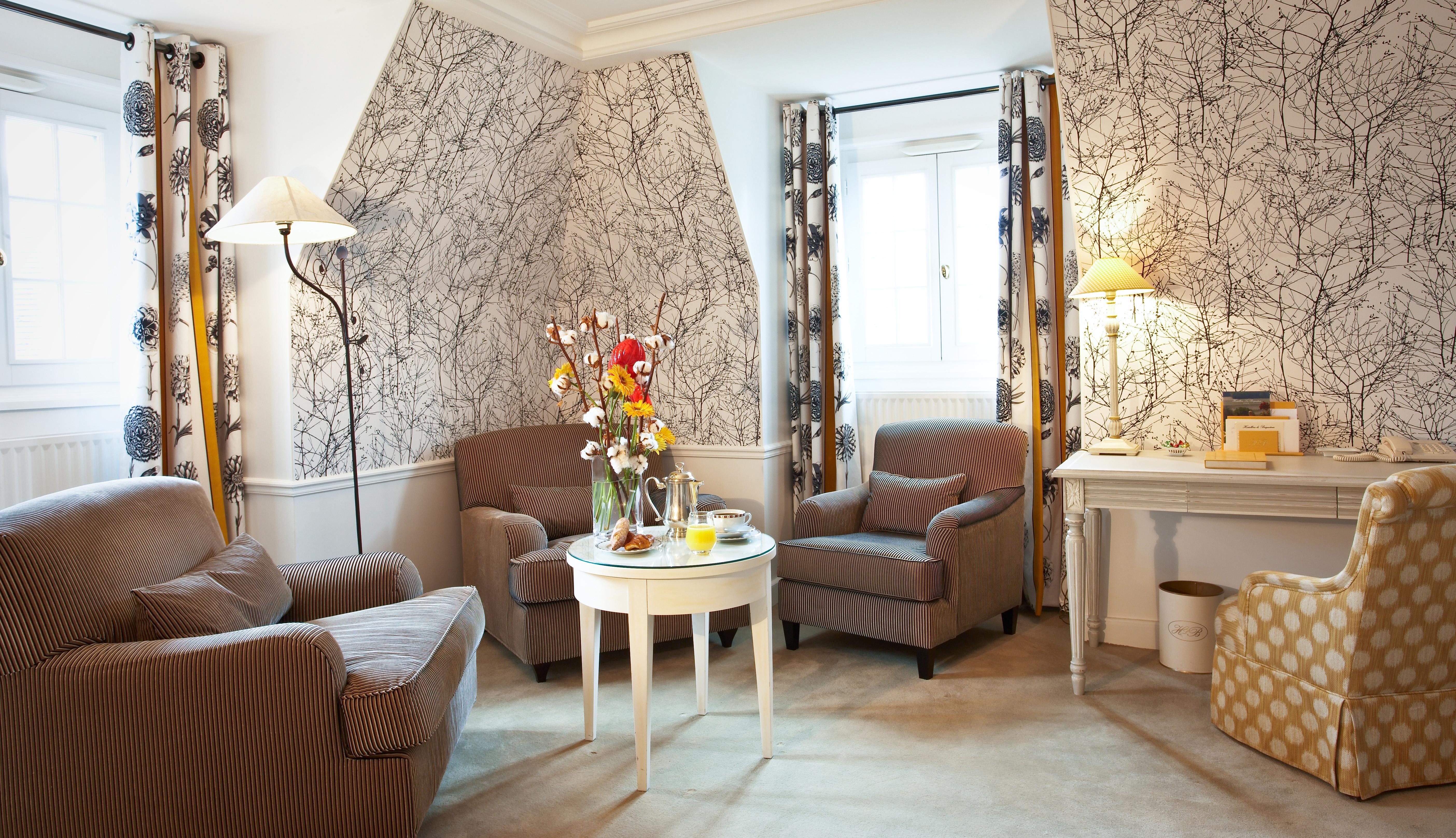 Hostellerie Briqueterie & Spa Champagne Vinay  Luaran gambar A suite at the hotel