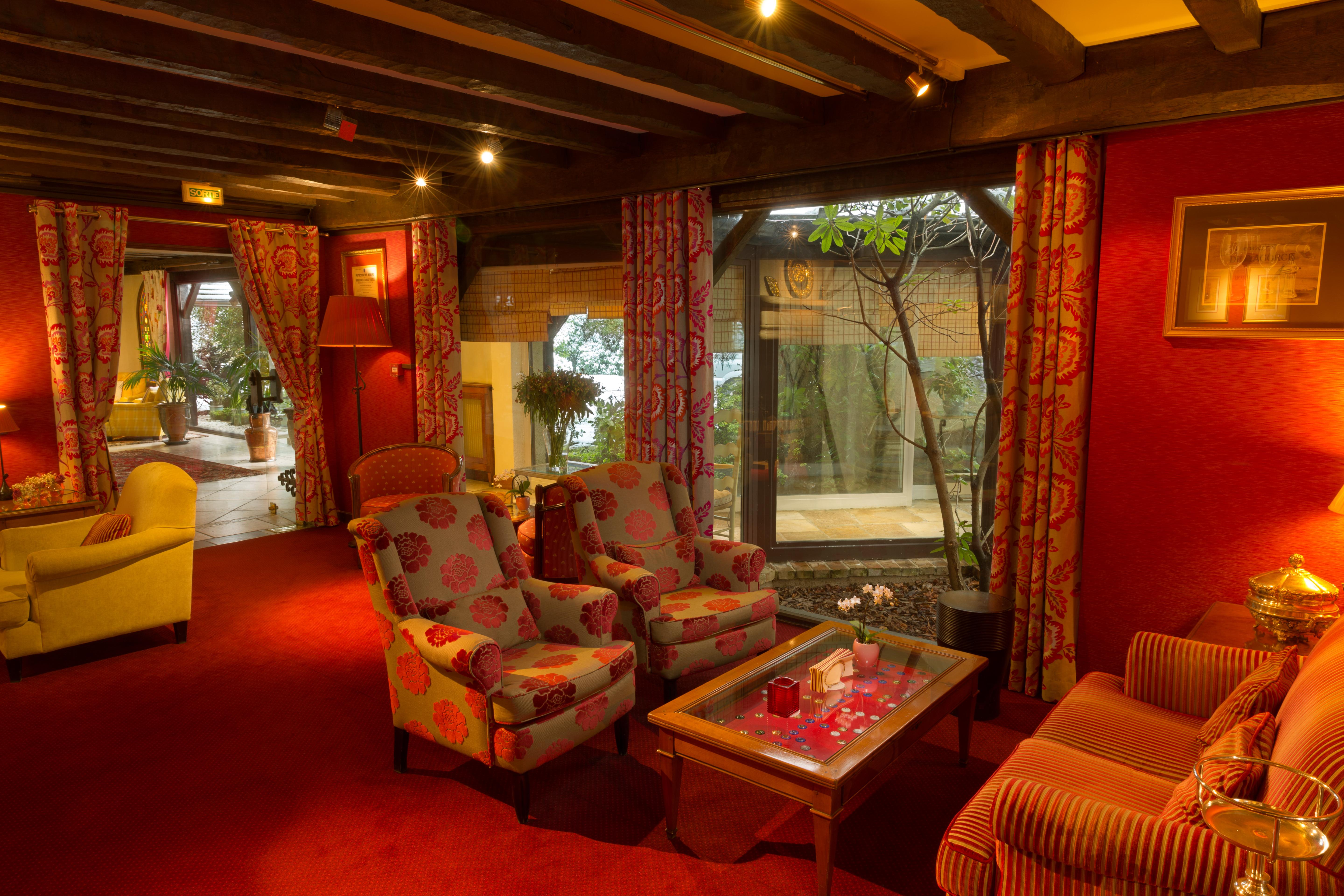 Hostellerie Briqueterie & Spa Champagne Vinay  Luaran gambar The lobby of the hotel