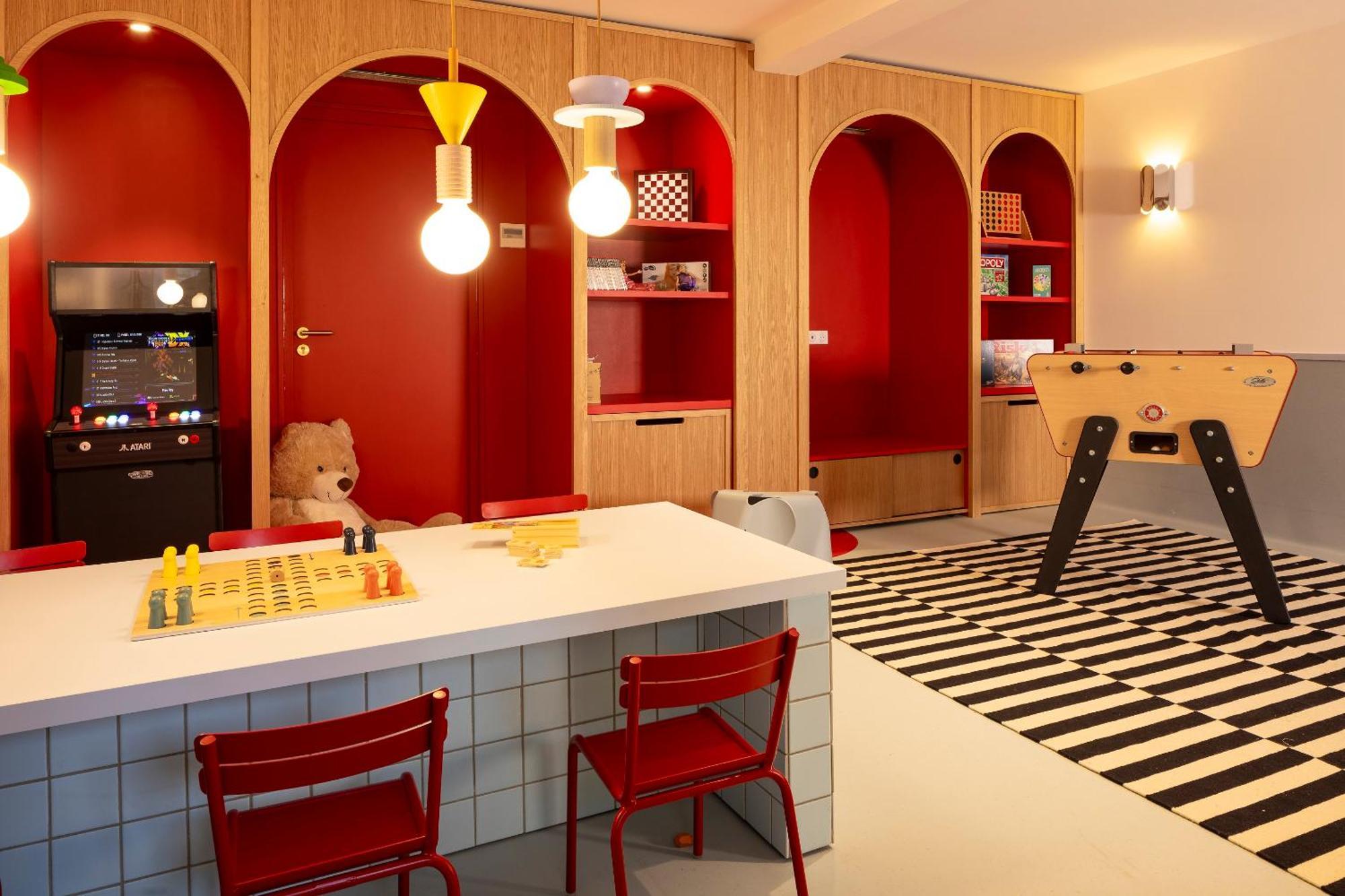 Hostellerie Briqueterie & Spa Champagne Vinay  Luaran gambar The interior of the Lego House